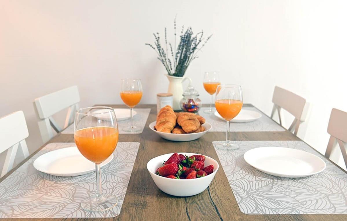 Dobrinj Apartment D & Studio L מראה חיצוני תמונה